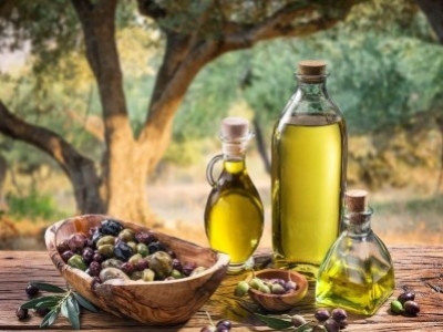 Olivenöl: Unterschiede zwischen den Sorten und seine Eigenschaften